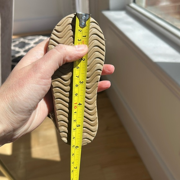 Toddler/baby girl tan woven pattern sandal - Picture 9 of 9